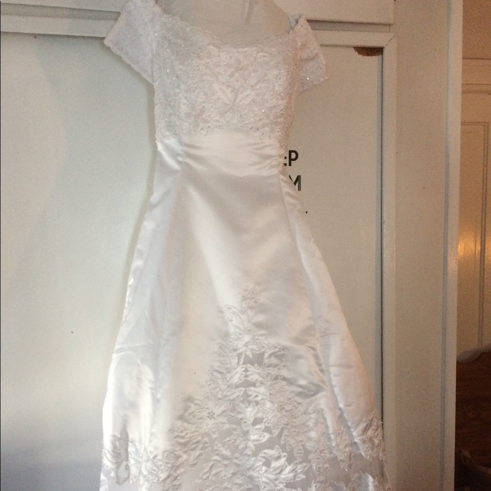 Wedding dress
